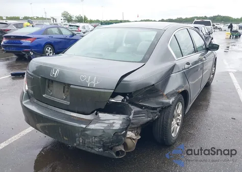 2009 Honda Accord 2.4 Lx-P z USA, uszkodzony, nr VIN 1HGCP26449A175522